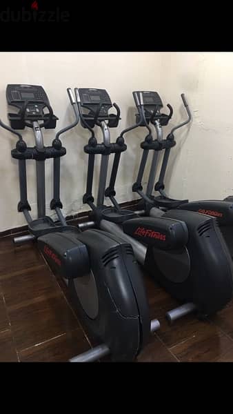 elliptical life fitness like new we have also all sports equipment 5