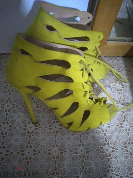 mudtard yellow open toe boots size 37 used once primark 9