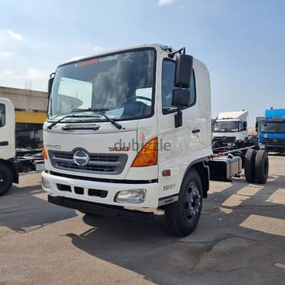 2023 HINO 500 / 1221