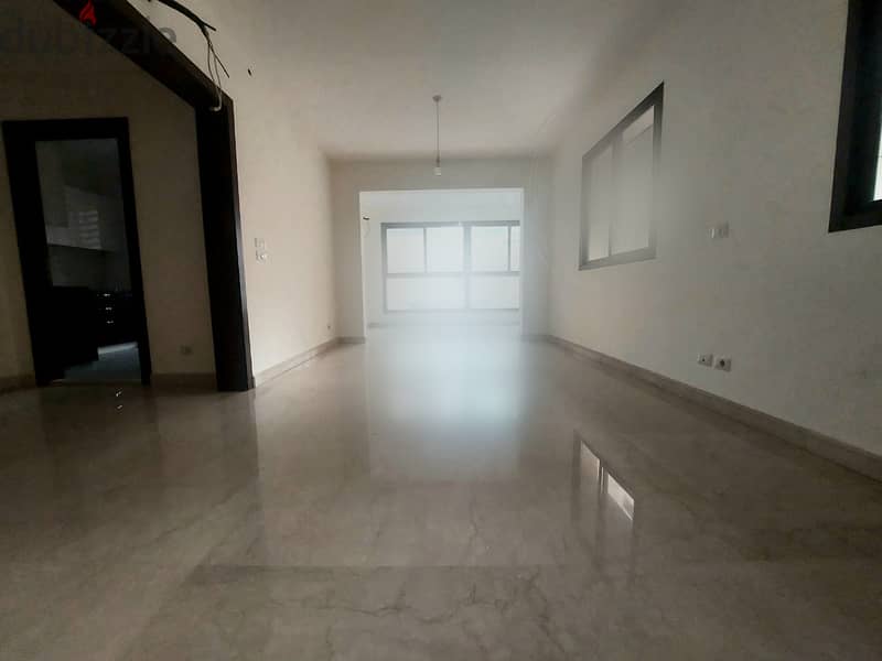 RA23-3071 Amazing apartment for sale in Ras el Nabeh, 152m, $ 320,000 1
