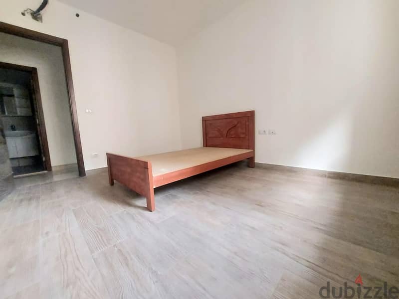 RA23-3071 Amazing apartment for sale in Ras el Nabeh, 152m, $ 320,000 7