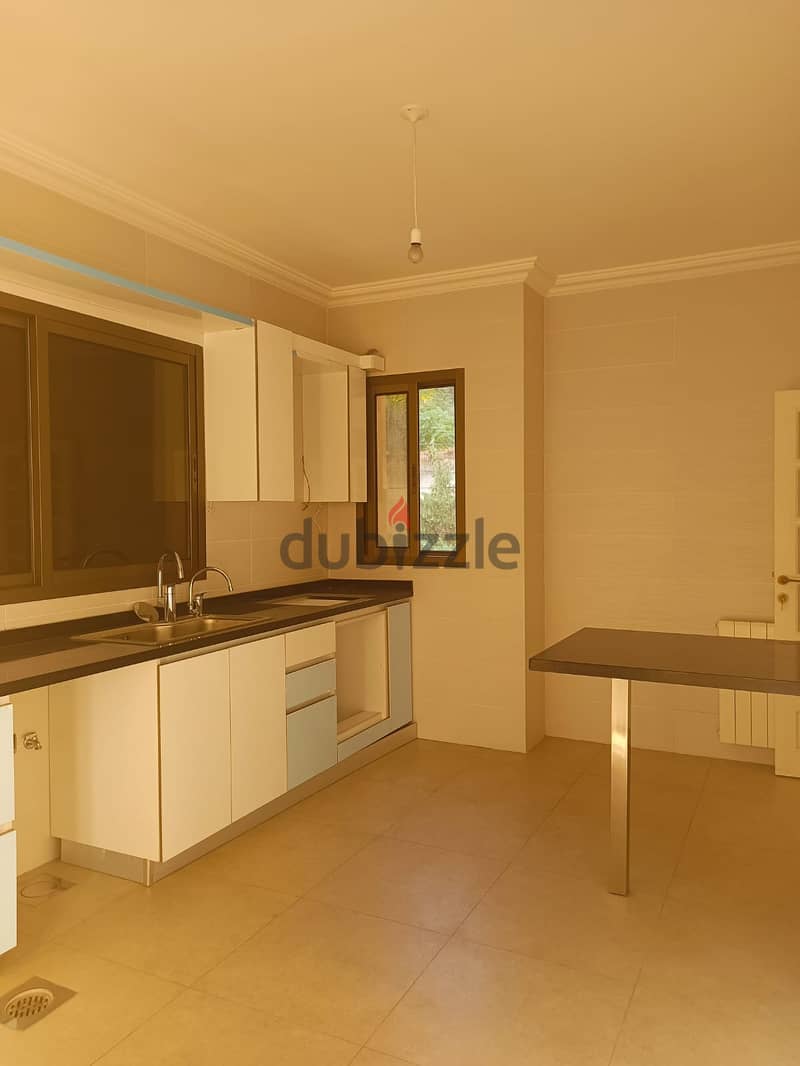 Luxurious decorated 220 m2 apartment for sale in Hazmieh Mar Takla 6