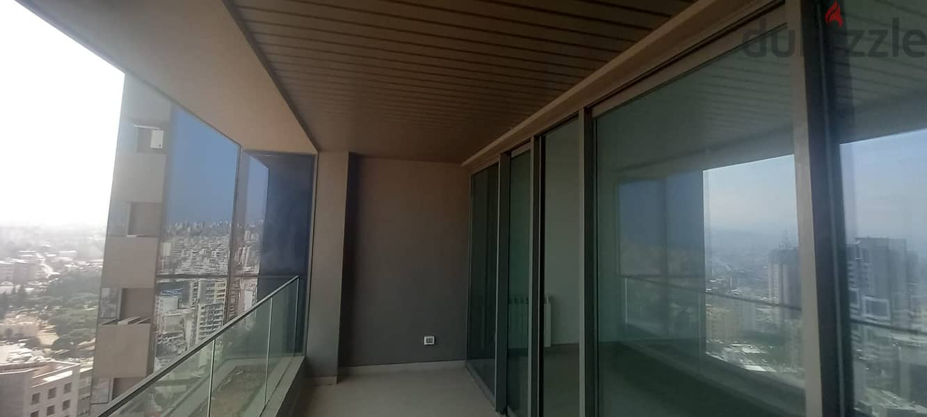 170 m2 apartment+pool& gym access+ mountain/sea view for rent Dikwene 1
