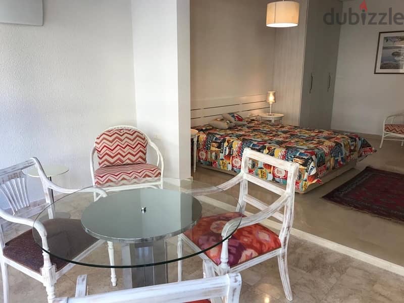 State of the art 5 suites apart close to  AUB 18