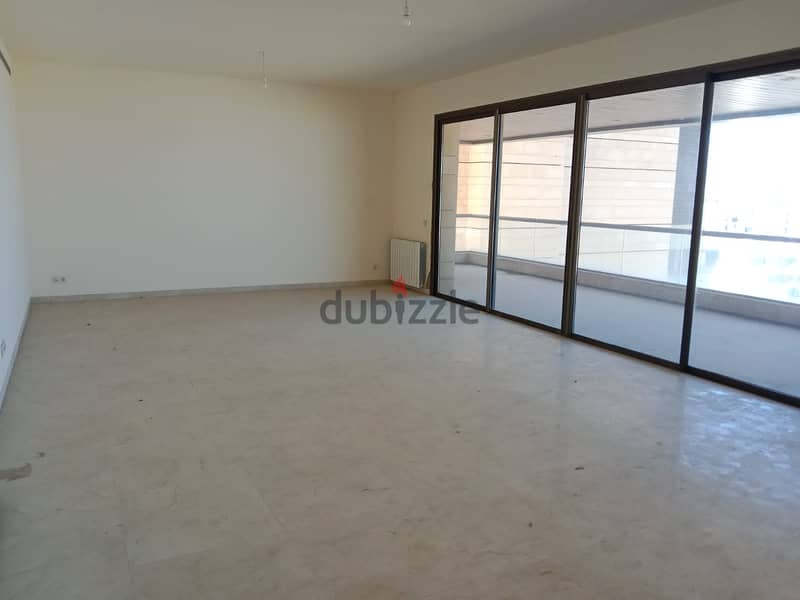 Luxurious  365 m2 apartment Having an open view for rent in Achrafieh 7