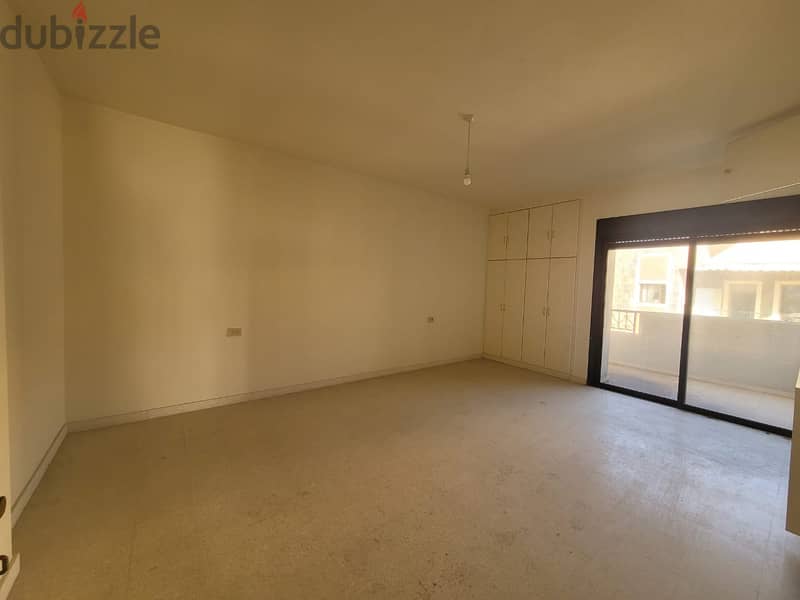 260 m2 apartment having an open sea view for sale in Kfarhabeib/Ghazir 9