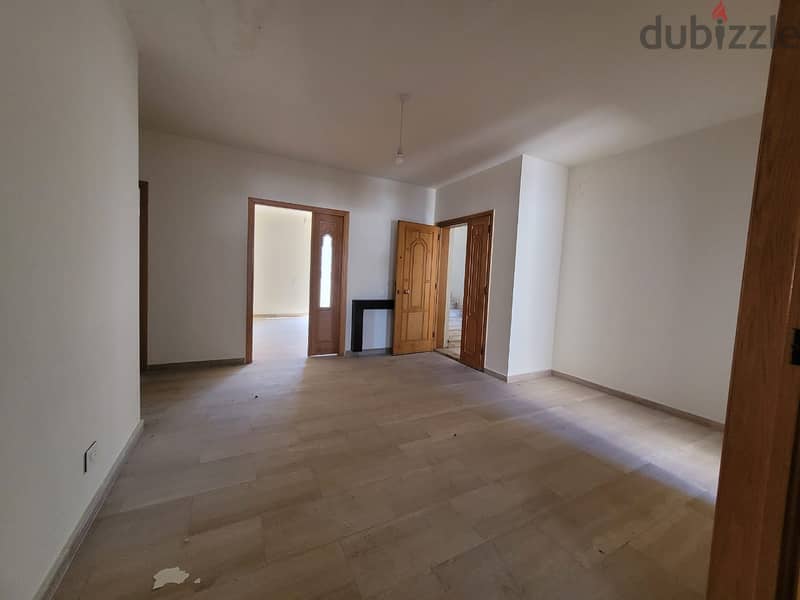 260 m2 apartment having an open sea view for sale in Kfarhabeib/Ghazir 10