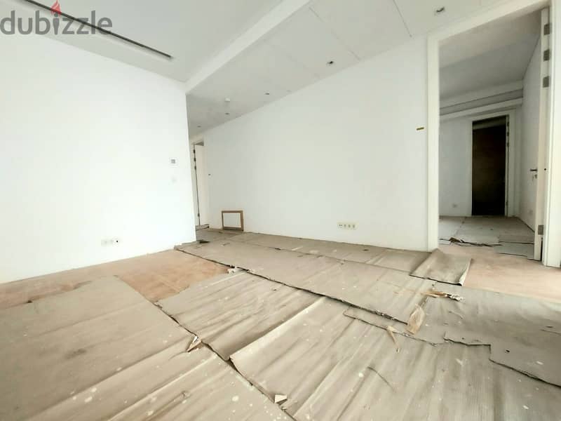 RA23-3074 Spacious apartment in Ain El Tineh is for rent, 480m, $ 5000 4