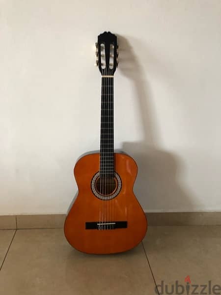 classic guitar for 50$ 0