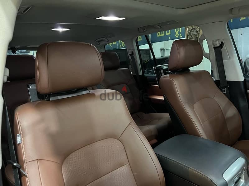 Toyota Land Cruiser 2021 VX-R Grand Touring S 10
