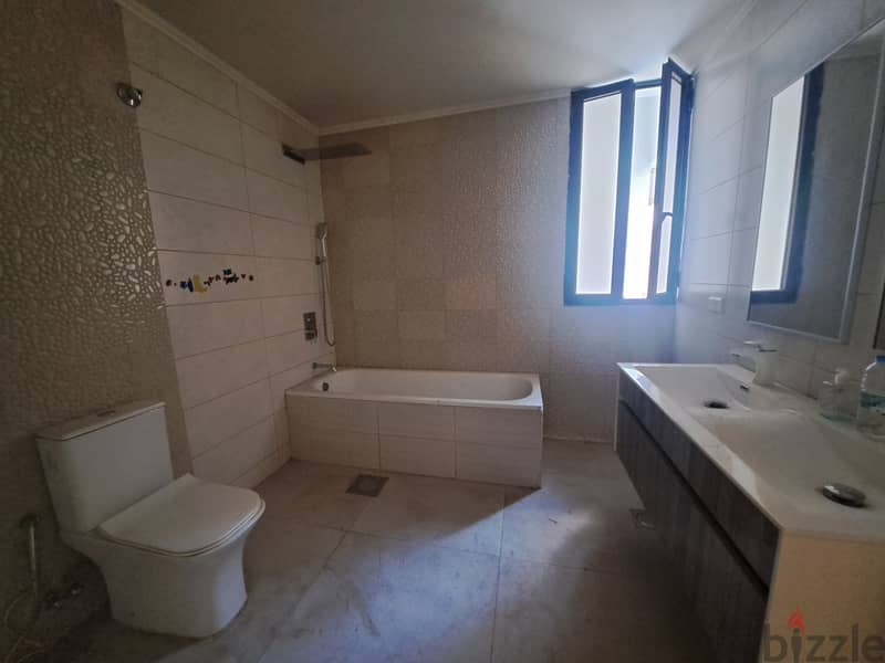 For rent! Mtayleb Spacious apartment, 4 Bed 400Sqm!! 19