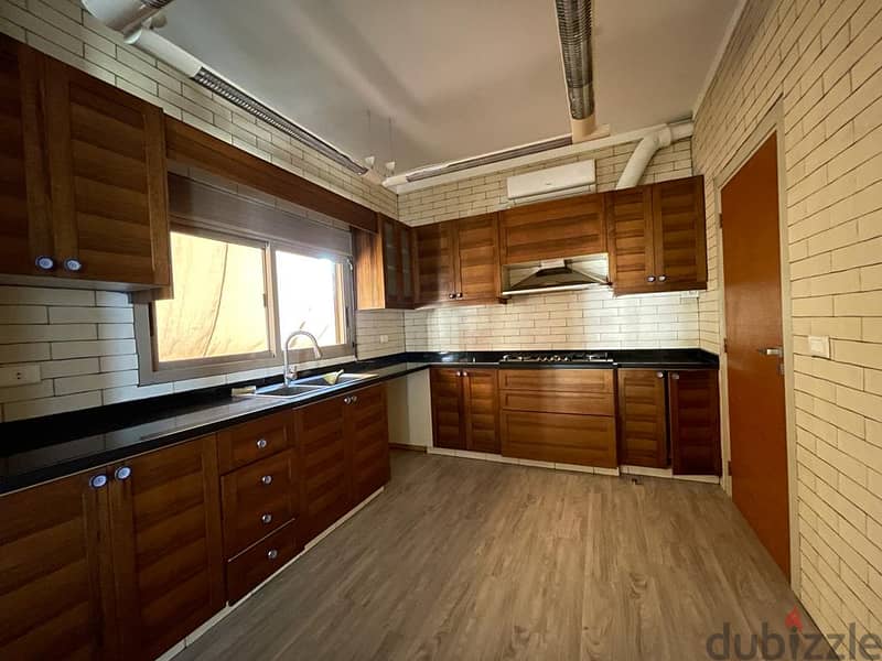 Apartment for sale in Manara شقة للبيع في المنارة 5
