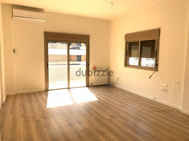 Apartment for sale in Manara شقة للبيع في المنارة 8
