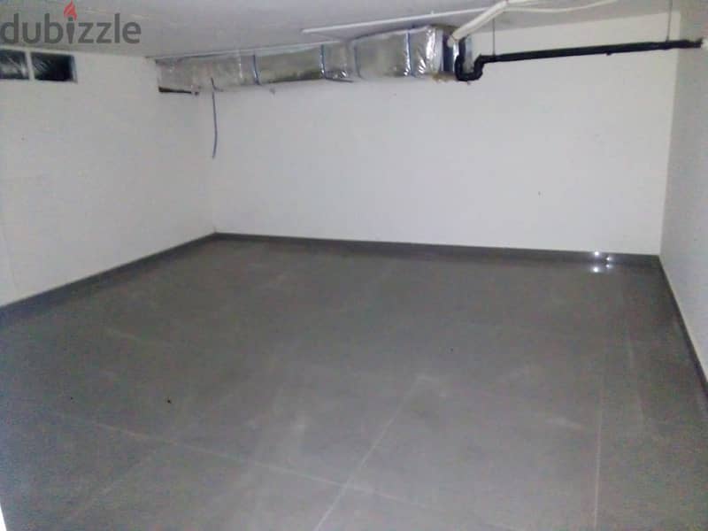 350 Sqm | Showroom For Rent In Achrafieh 4