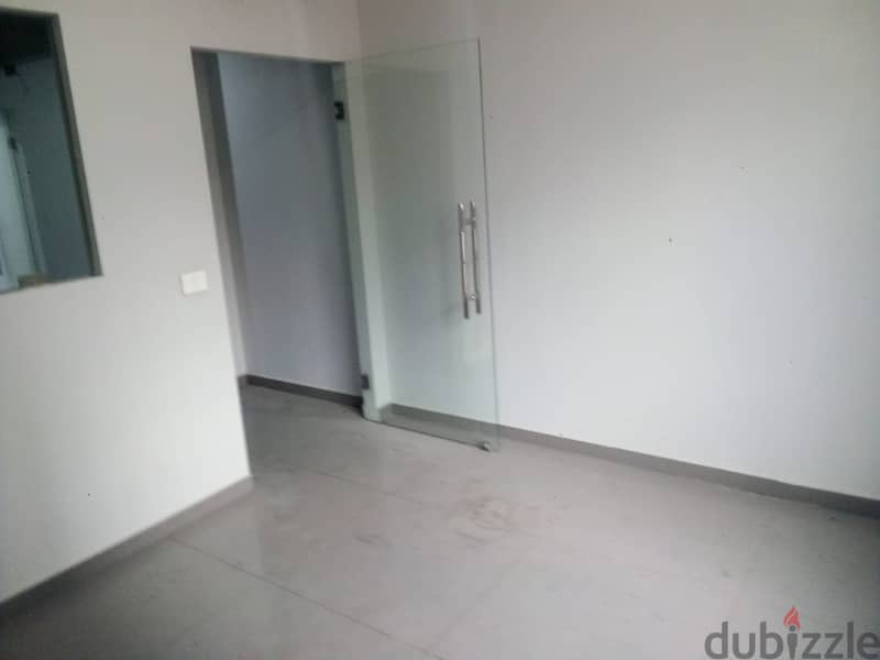 350 Sqm | Showroom For Rent In Achrafieh 2