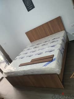 New bed 170cm with matters