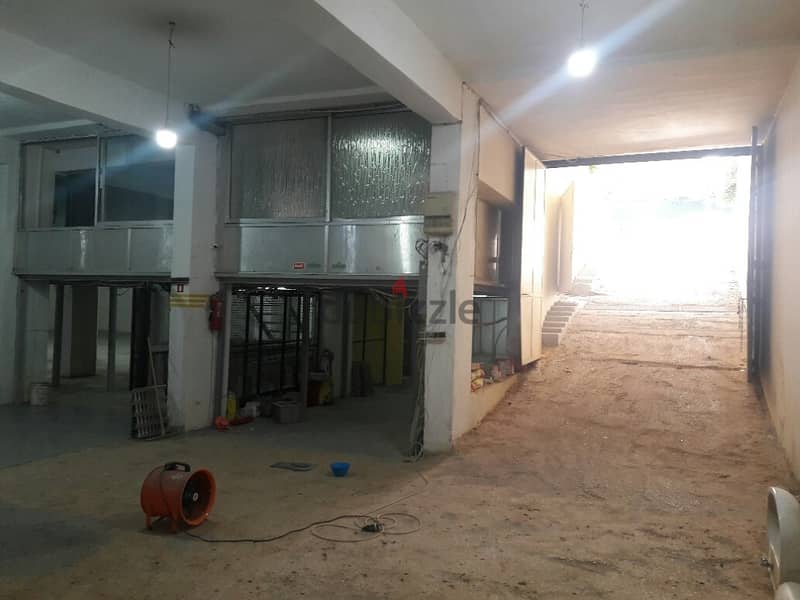 800 Sqm( 700 sqm + 100 Sqm office) | Depot For Sale In Furn el Chebbak 4