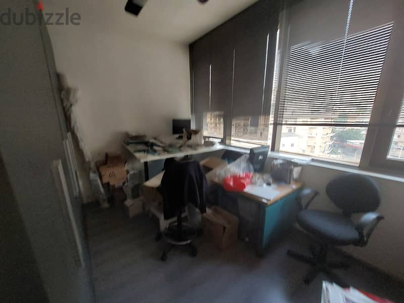Furnished Office For Rent In Antelias مكتب مفروش للايجار في انطلياس 4