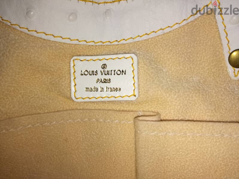 Luxury : Louis Vuitton Cream bag 2