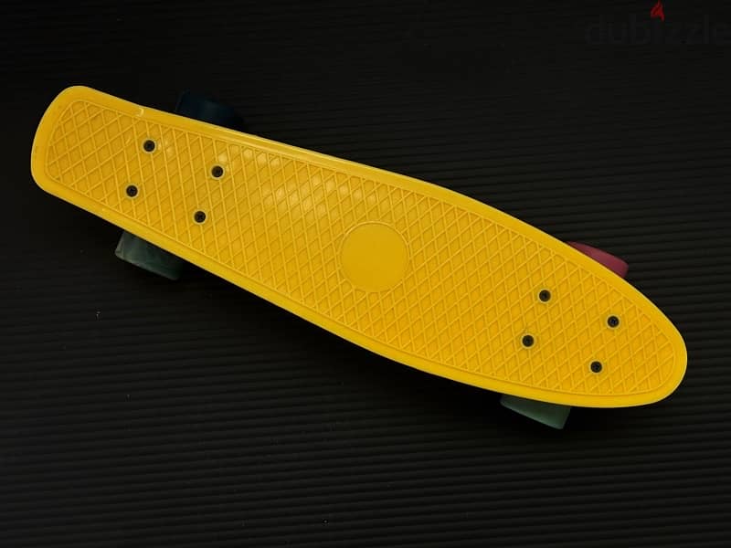 Skateboard brand new 4