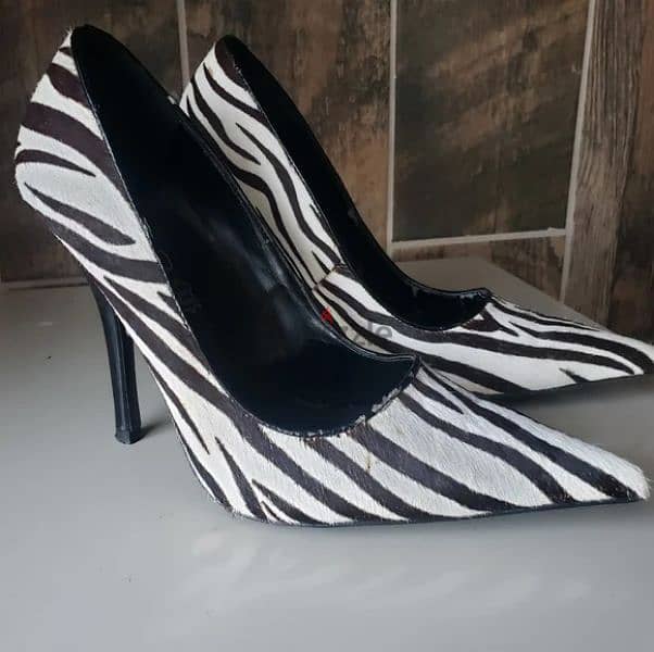 aldo shoes size 39 calf hair worn once 5