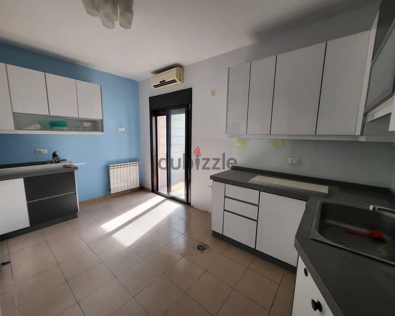 215 m2 apartment for sale in Adma - شقة للبيع في أدما 3