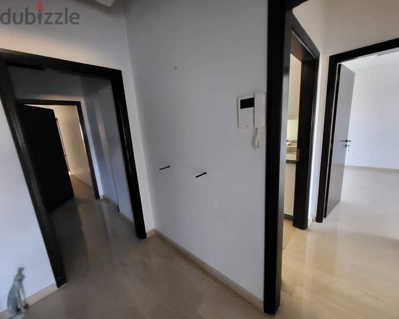215 m2 apartment for sale in Adma - شقة للبيع في أدما 2
