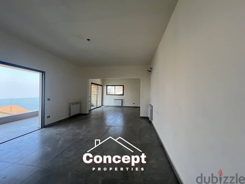 300 SQM apartment for sale in Beit Mery , 4 bedrooms , balcony , view 3