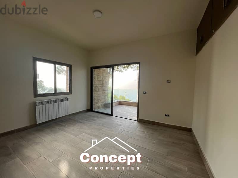 300 SQM apartment for sale in Beit Mery , 4 bedrooms , balcony , view 12