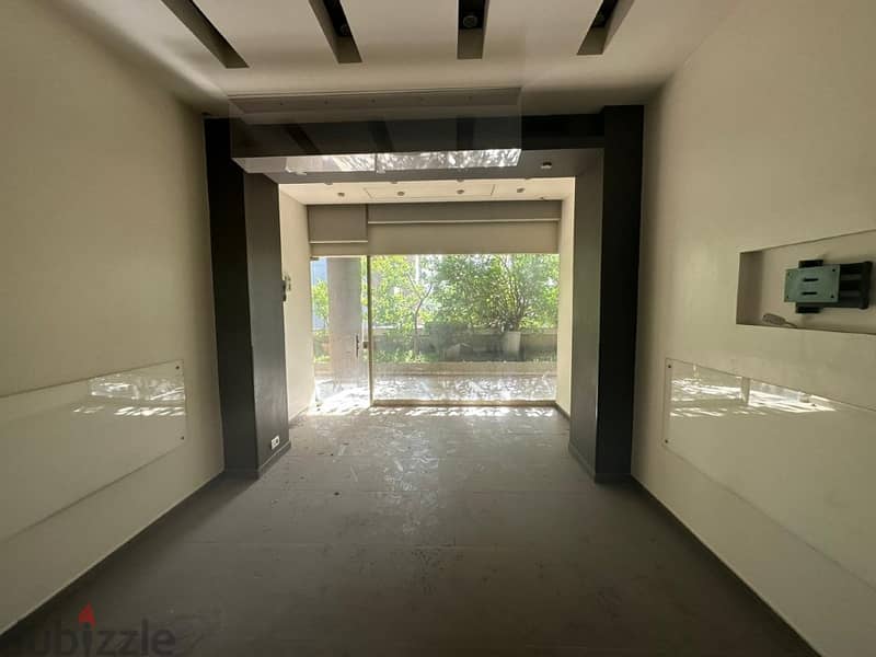 22 Sqm | Decorated office for sale in Sin el Fil ( Free way center ) 0
