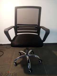 $كرسي مكتب مريح جدا متوفر باللون الأسود السعر الخاص 52