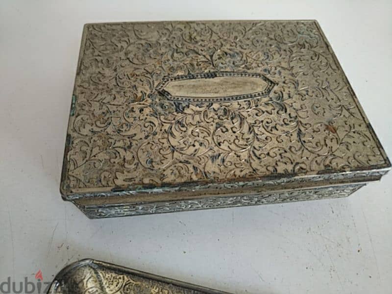 Vintage cigarette box with ashtray - Not Negotiable 1