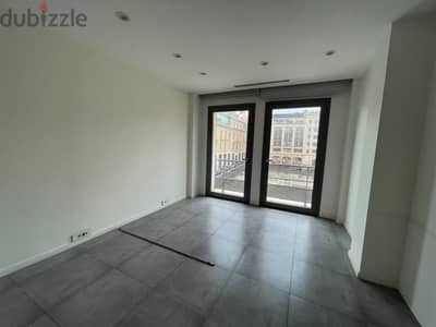 JH23-1636 Office 130m for rent in Downtown Beirut, $2,700 cash