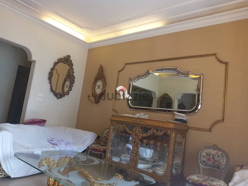 Apartment for sale in Tallet El Khayat شقة للبيع في بيروت 1