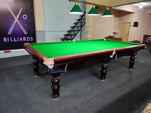 Classic Billiard table  9 FT 0