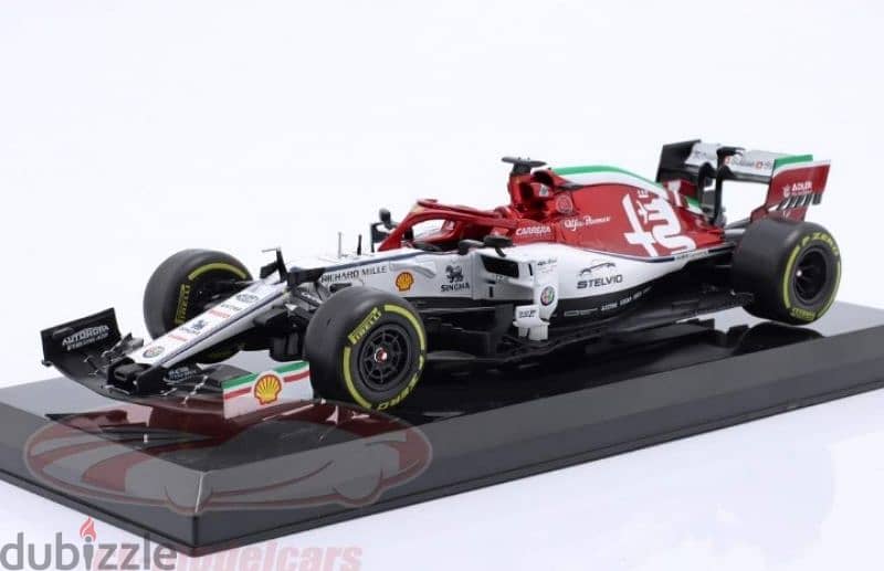 kimi Raikkonen Alfa Roméo 2019 F1 diecast car model 1:24. 1