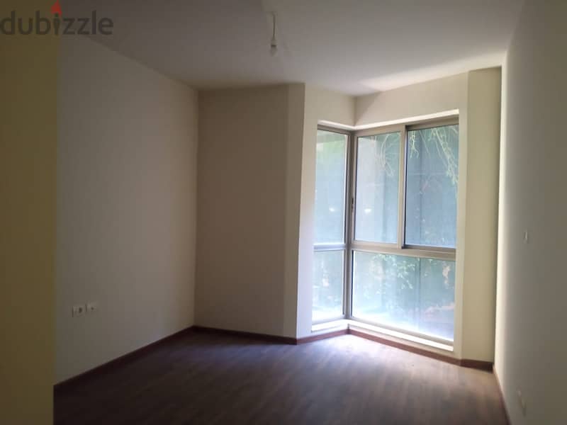 A 190 m2 apartment + open view for sale in Syoufi/Beirut 4