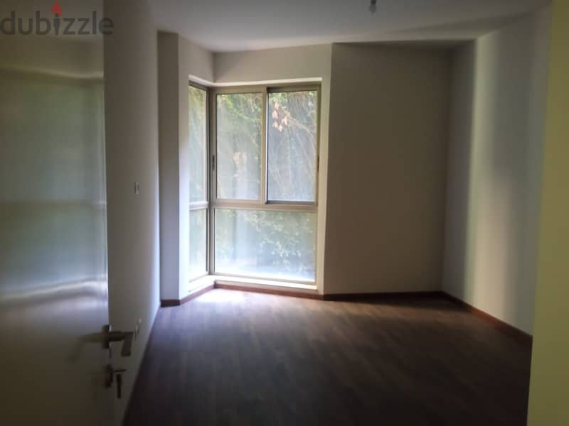 A 190 m2 apartment + open view for sale in Syoufi/Beirut 5