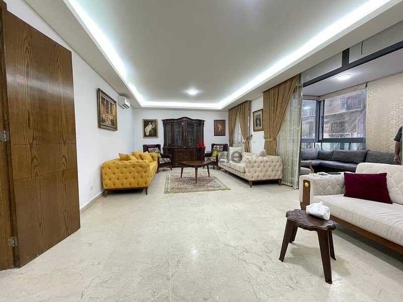 Apartment for sale in Ain al-Mraiseh شقة للبيع 3