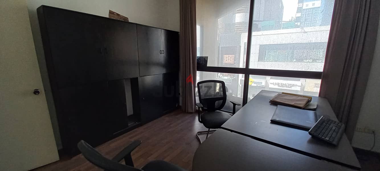 Furnished Office on highway Jal el Dib for sale مكتب مفروش على الطريق 9