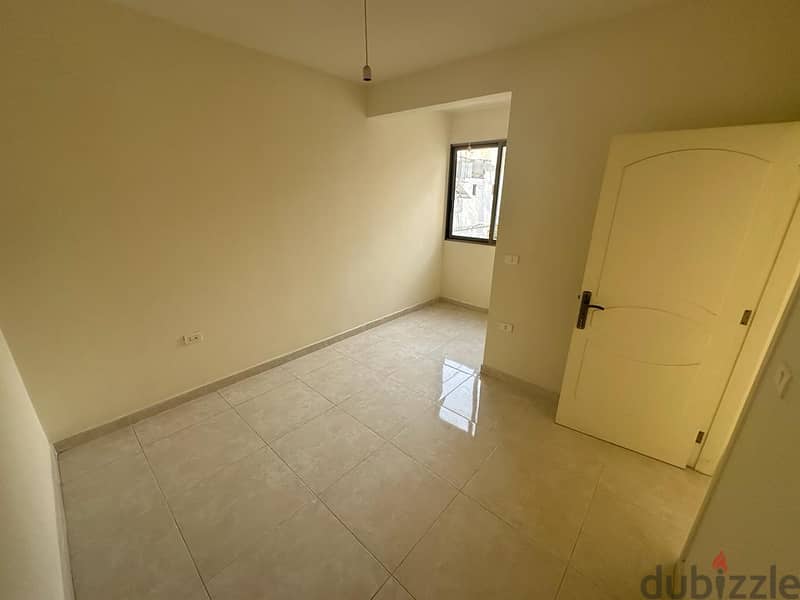 Apartment For Sale in Sin El Fil شقة للبيع في سن الفيل 9