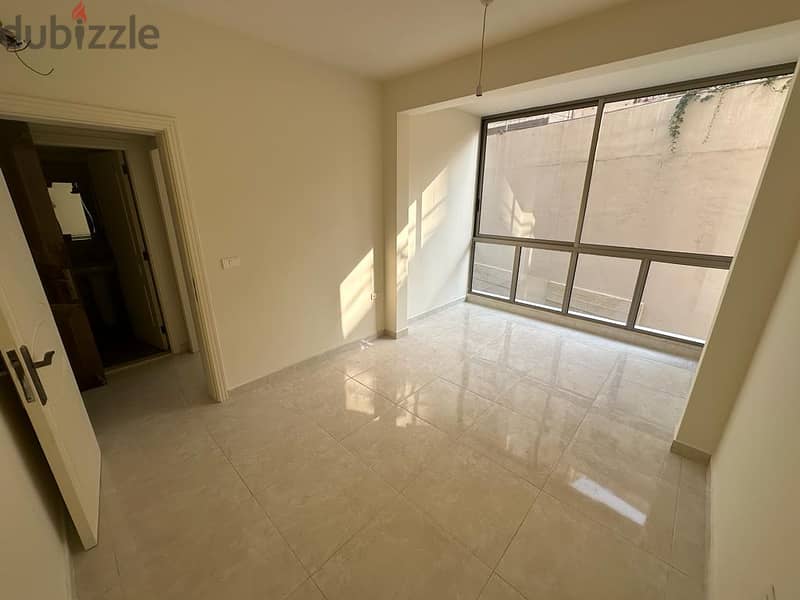 Apartment for sale in sin el fil شقة  في سن الفيل للبيع 8