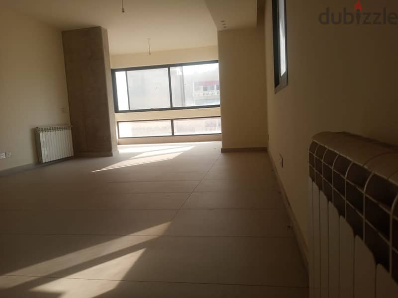 A 176 m2 apartment for sale in Syoufi - شقة للبيع في السيوفي/بيروت 3