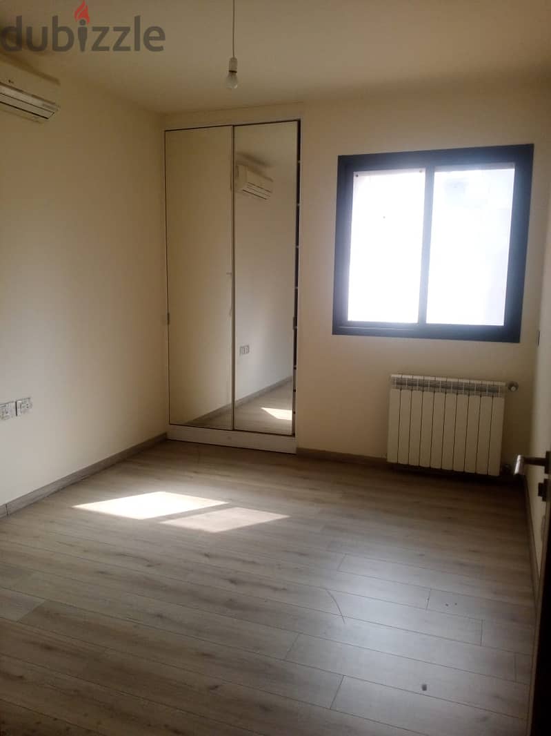 A 176 m2 apartment for sale in Syoufi - شقة للبيع في السيوفي/بيروت 6