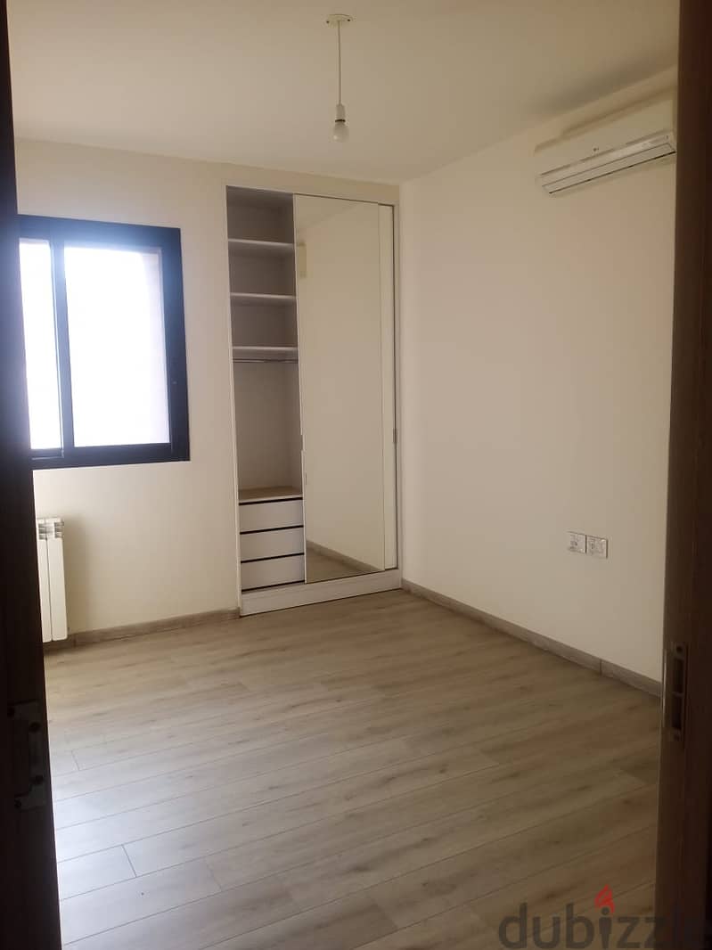 A 176 m2 apartment for sale in Syoufi - شقة للبيع في السيوفي/بيروت 10