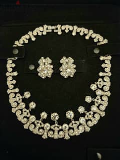 Necklace with earings