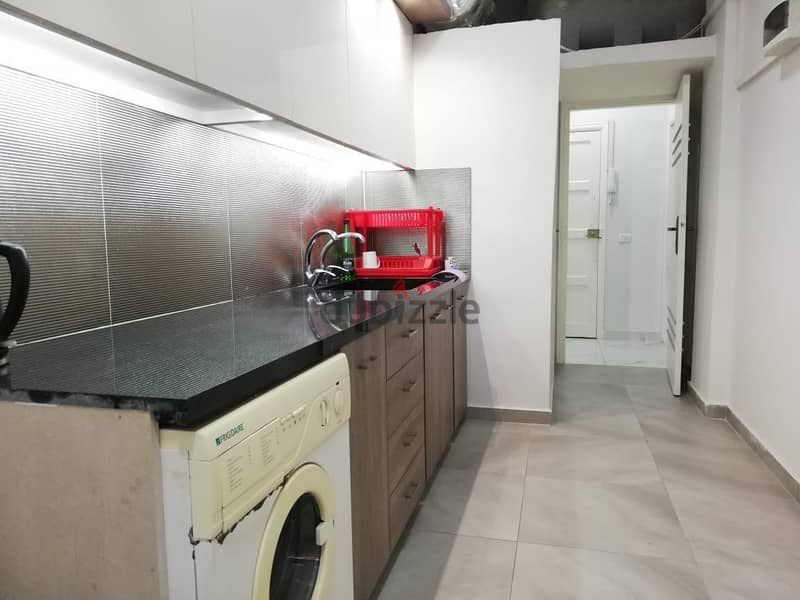FULLY FURNISHED IN ACHRAFIEH PRIME (220SQ) 3 BEDROOMS , (ACR-464) 2