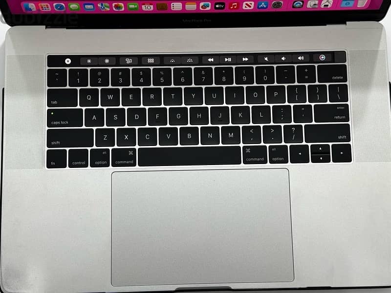 Apple Macbook Pro core i7 500 ssd 15.4 screen 4