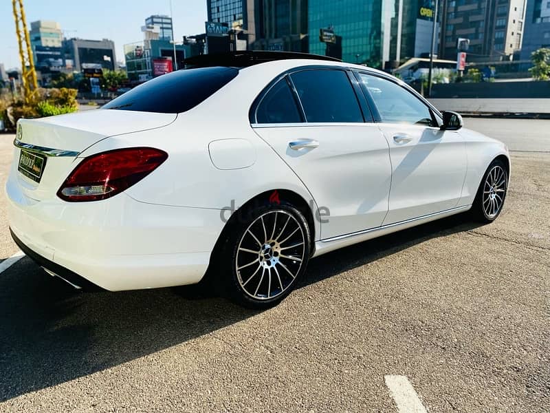 Mercedes C300 2016 low mileage like new 3