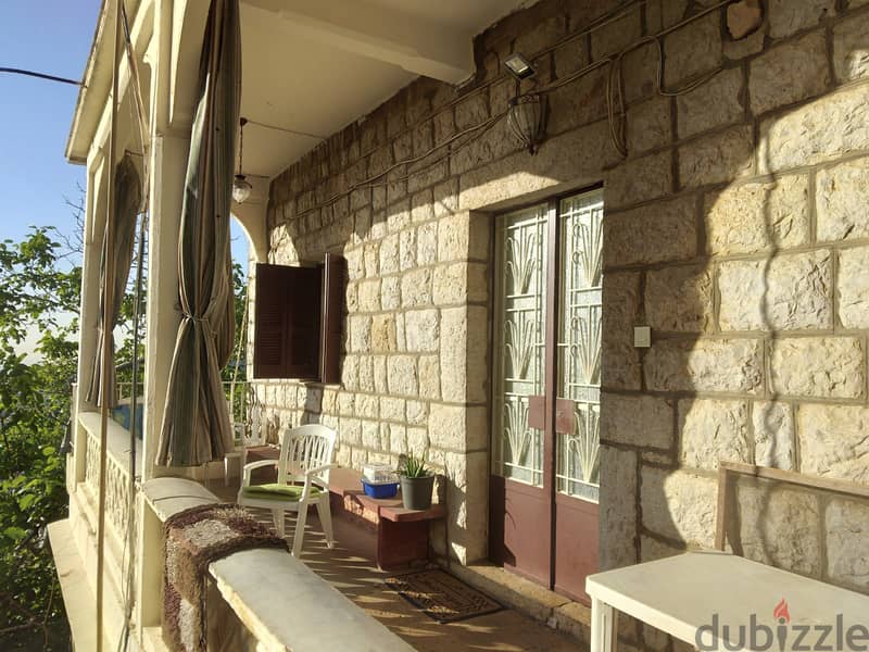 L08079 - Land for Sale with House in Qornet El Hamra 2